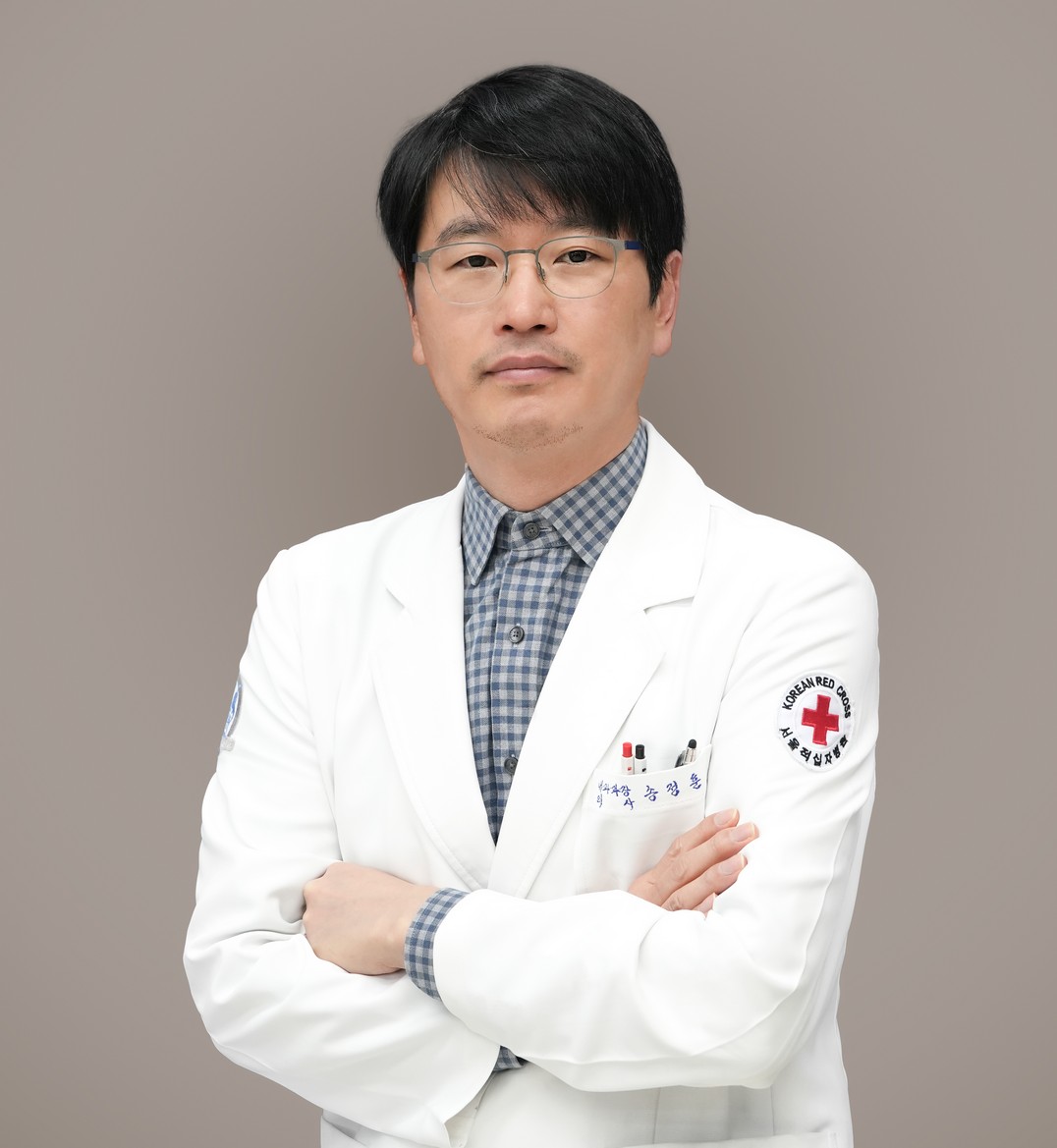 소화기내과 송정훈 의사 사진